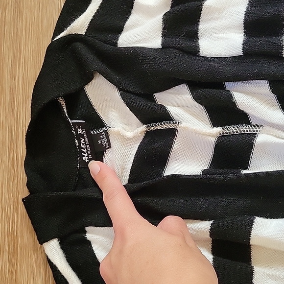 Allen B Allen Schwartz stripe flyaway open cardigan - Picture 5 of 11